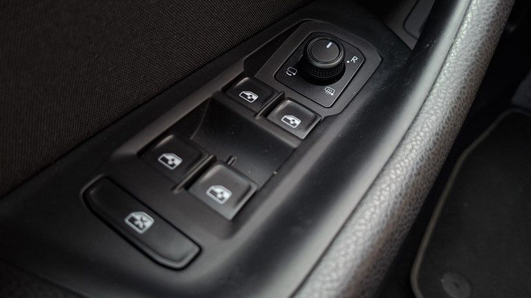 2021 Volkswagen Passat — fotografija 27