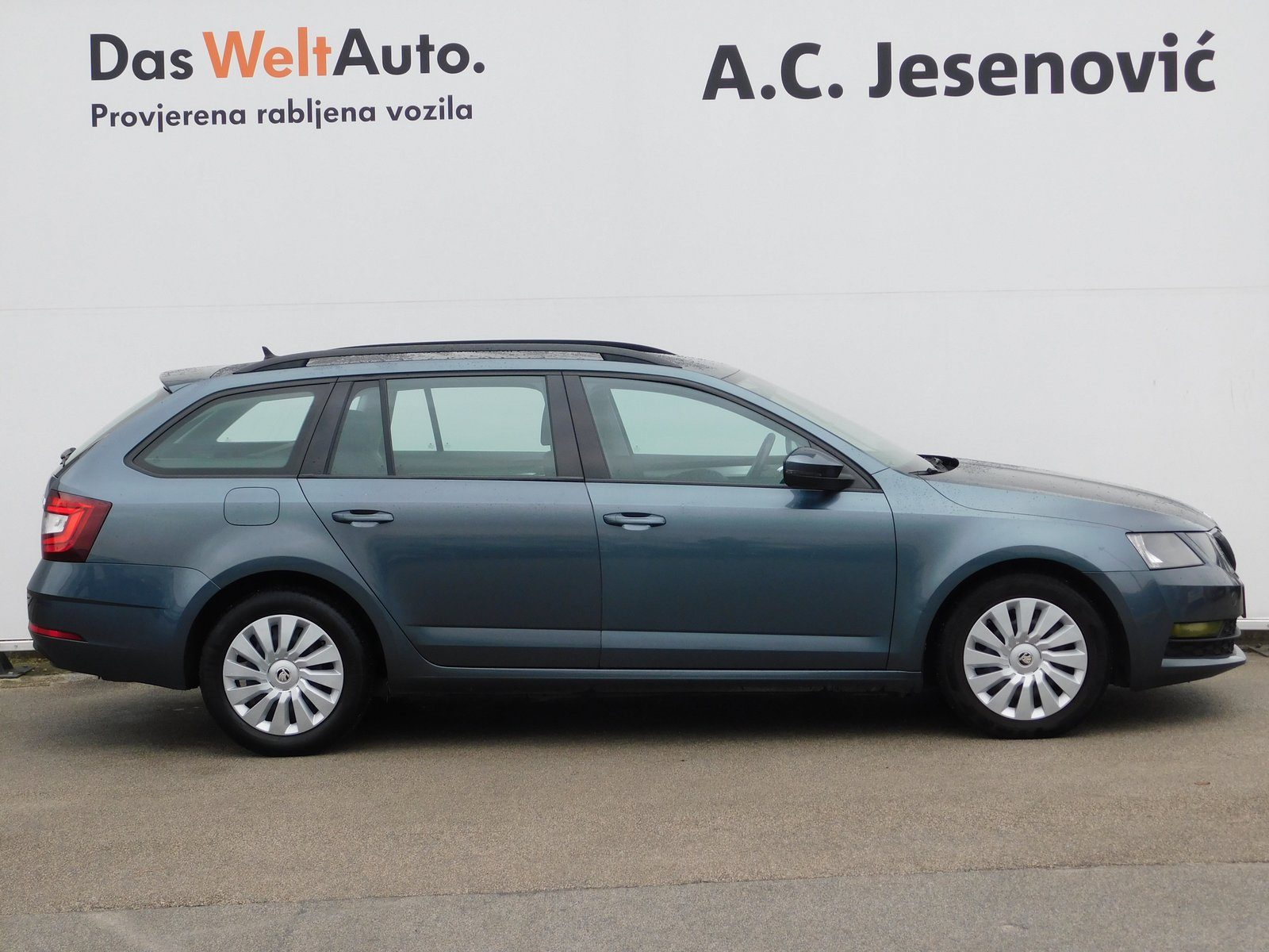 2019 Škoda Octavia Combi — fotografija 4