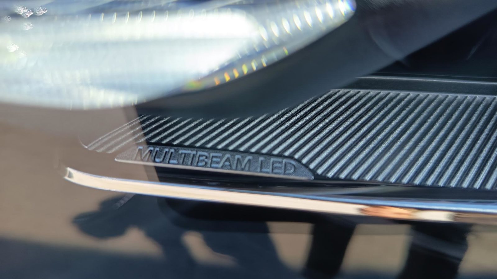 2025 Mercedes-Benz GLB — fotografija 8