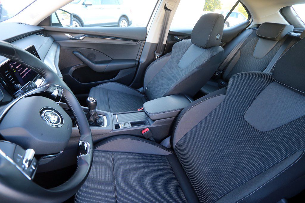 2022 Škoda Octavia — fotografija 6