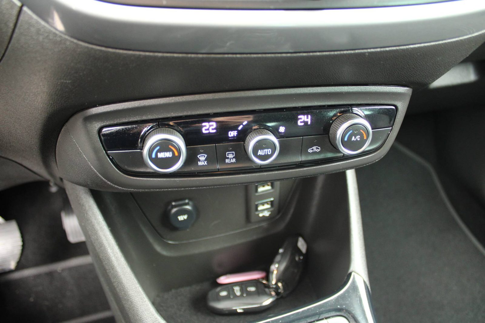 2023 Opel Crossland X — fotografija 18