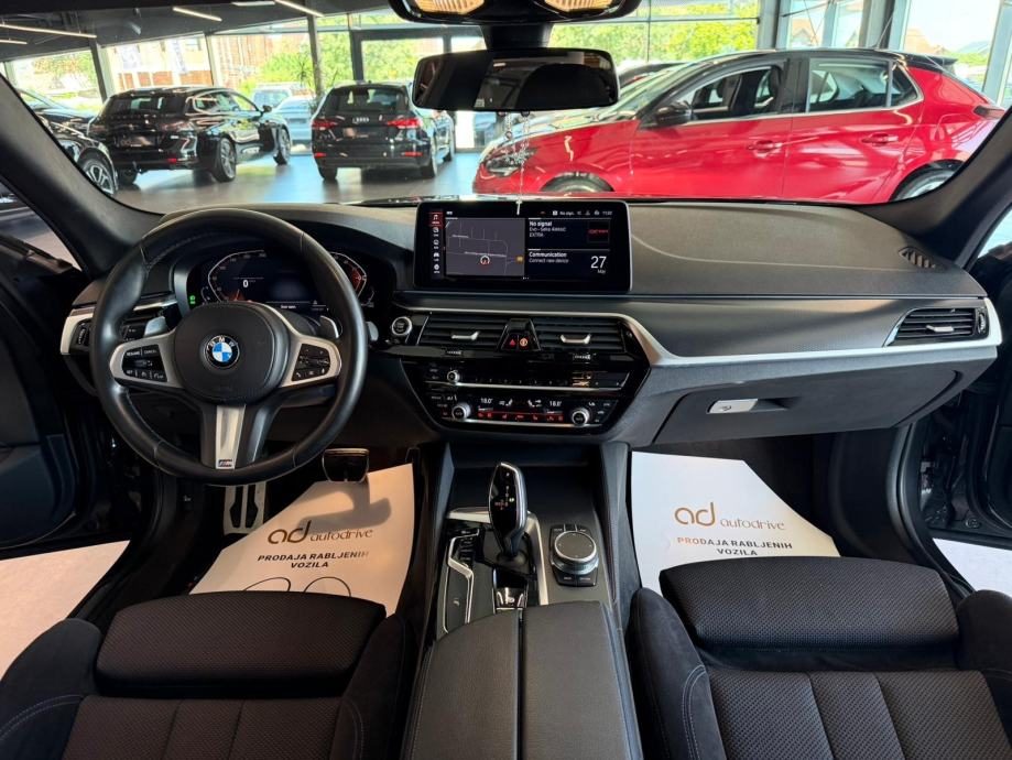 2020 BMW Serija 5 — fotografija 13