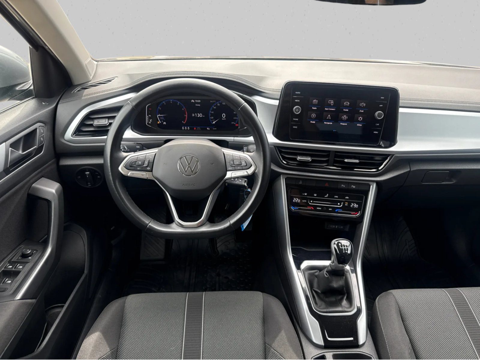 2023 Volkswagen T-Roc — fotografija 10
