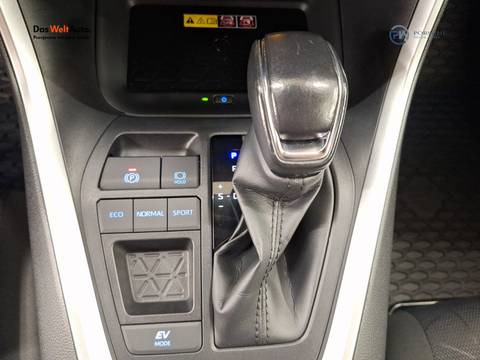 2022 Toyota RAV4 — sličica 14