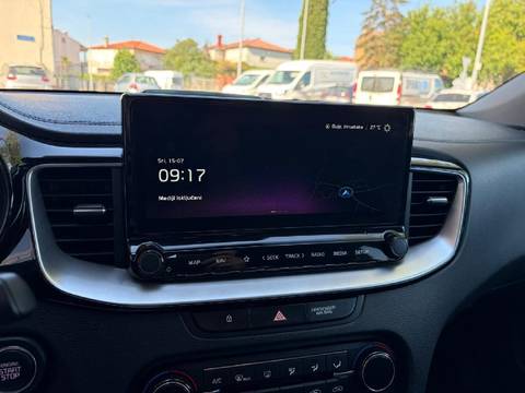 2021 Kia XCeed — sličica 15