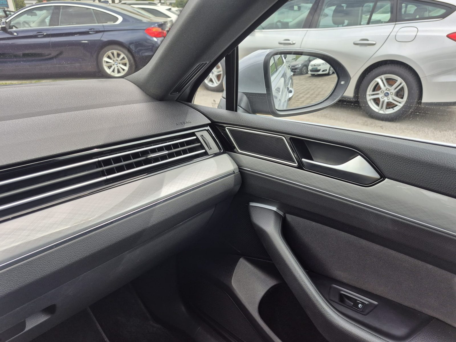 2020 Volkswagen Passat Variant — fotografija 25