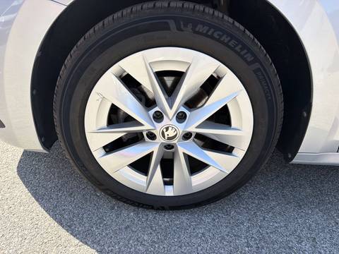 2023 Škoda Octavia Combi — sličica 16