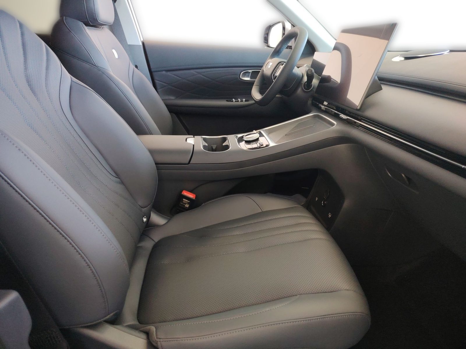 2026 Geely Starray EM-i — fotografija 17