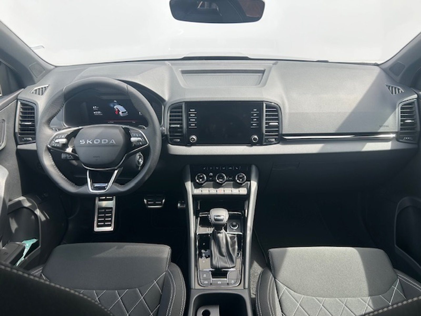 2026 Škoda Karoq — fotografija 8