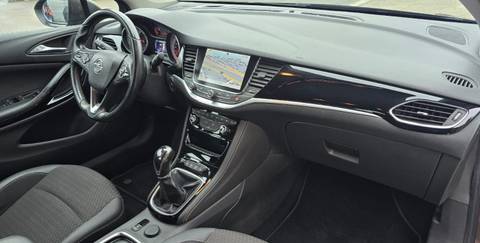 2017 Opel Astra — sličica 8