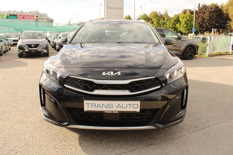 2023 Kia Xcee'd — sličica 2