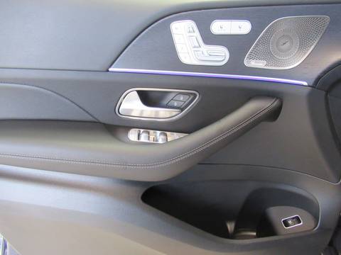 2025 Mercedes-Benz GLE — sličica 16