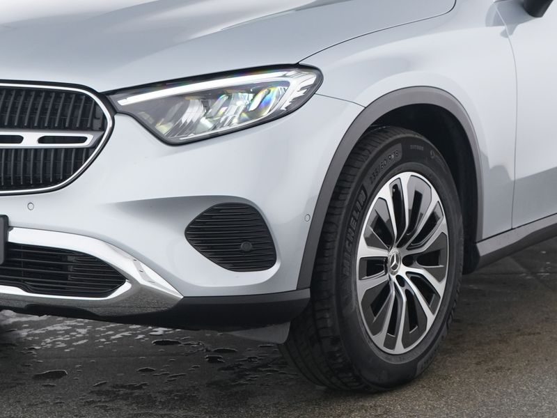 2025 Mercedes-Benz GLC — fotografija 3