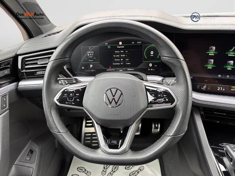 2023 Volkswagen Touareg R-Line — sličica 14