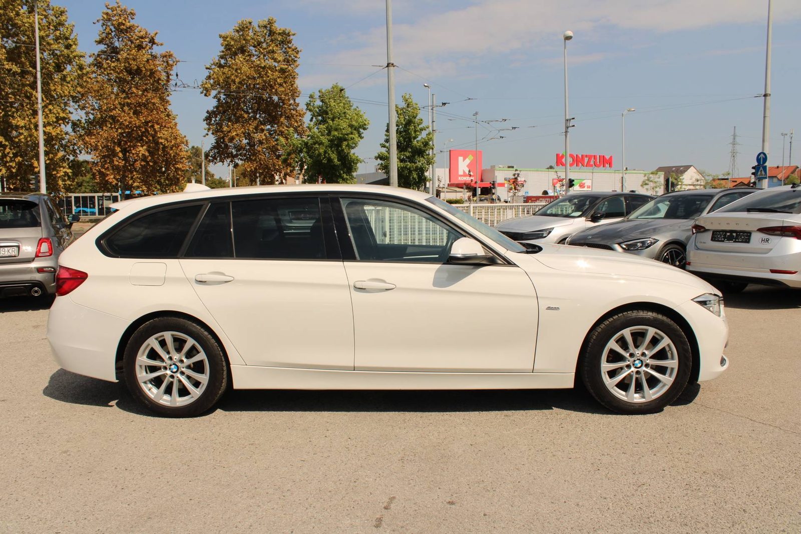 2017 BMW Serija 3 — fotografija 4