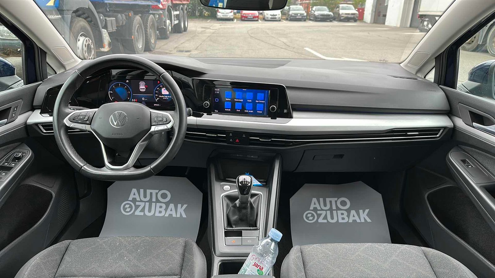 2024 Volkswagen Golf — fotografija 11