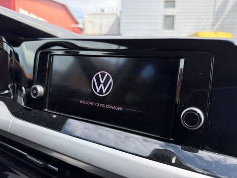 2024 Volkswagen Golf — sličica 19