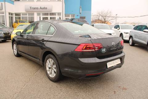 2021 Volkswagen Passat — sličica 7