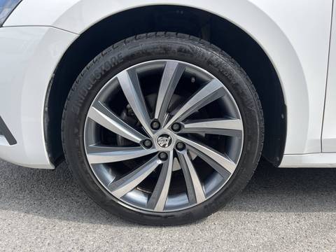 2022 Škoda Octavia Combi — sličica 16