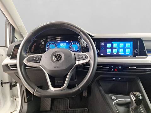2022 Volkswagen Golf — sličica 10