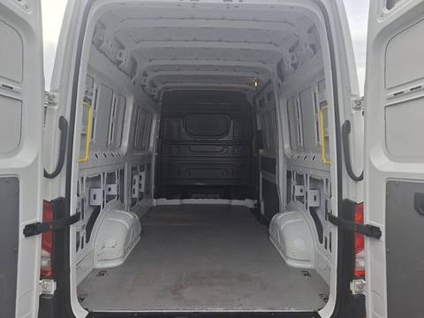 2020 Volkswagen Crafter — sličica 7
