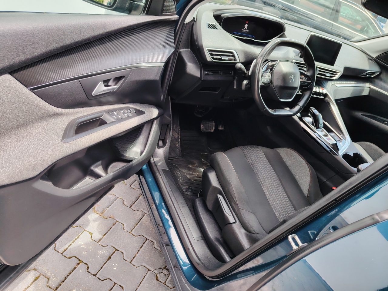 2021 Peugeot 3008 — fotografija 3
