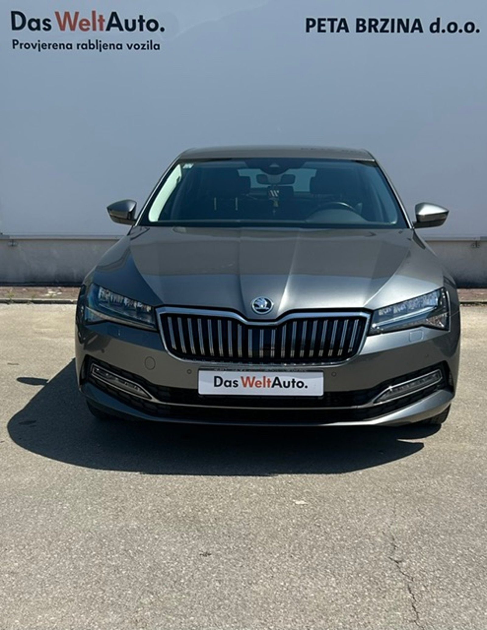 2022 Škoda Superb — fotografija 5