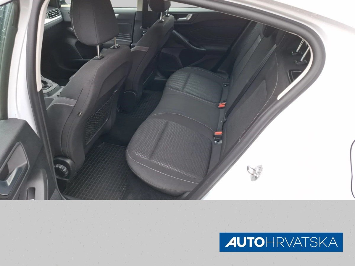 2020 Ford Focus — fotografija 10
