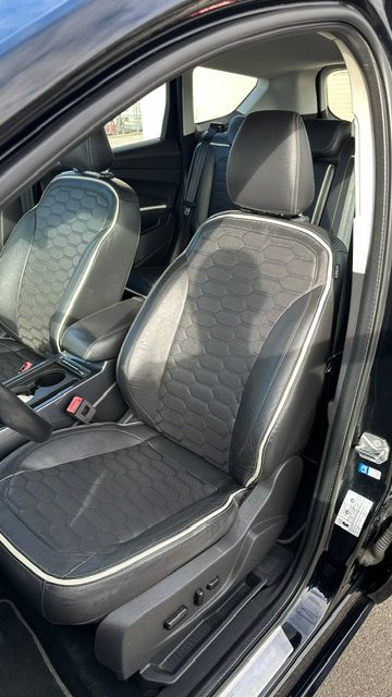 2018 Ford Kuga — fotografija 11