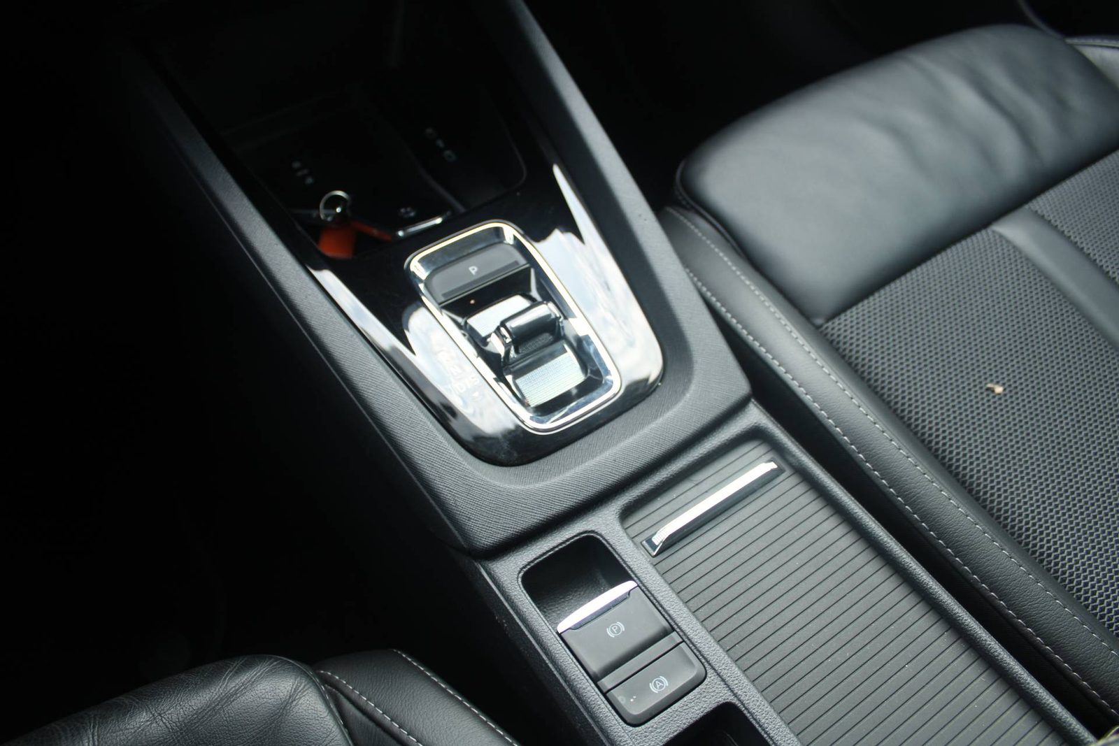 2023 Škoda Octavia Combi — fotografija 17