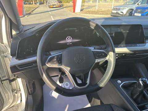2023 Volkswagen Golf — sličica 28