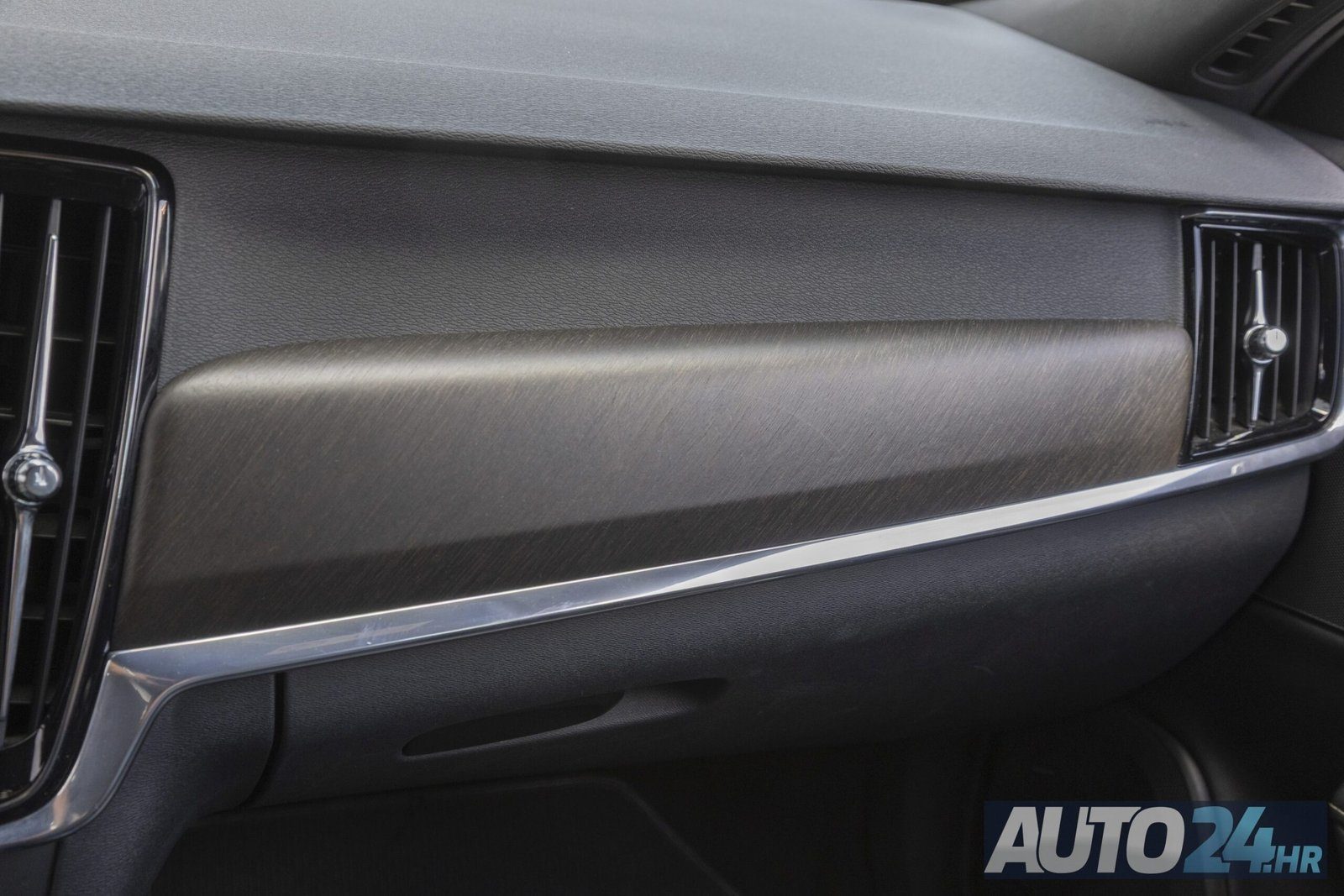2017 Volvo V90 Cross Country — fotografija 26