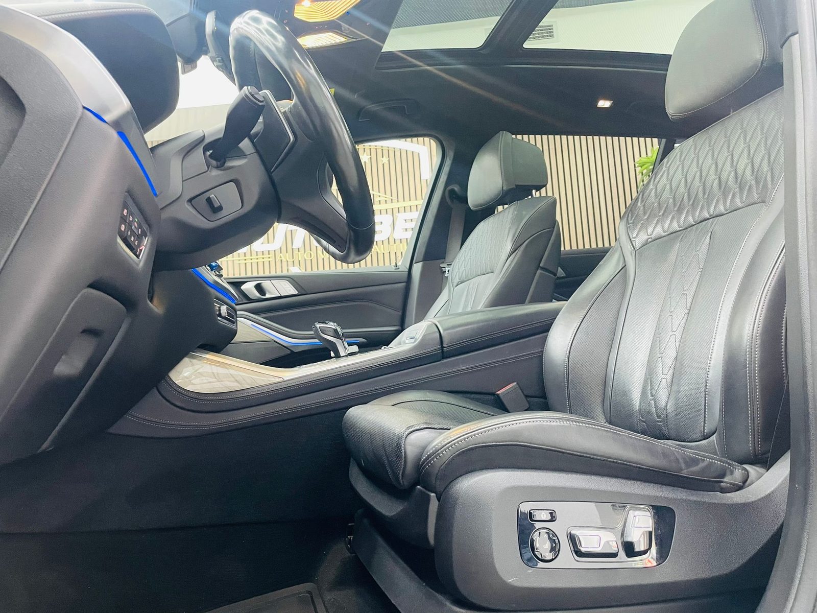2019 BMW X7 — fotografija 10
