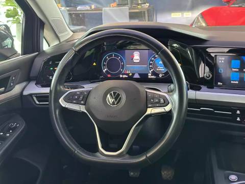 2020 Volkswagen Golf — sličica 23