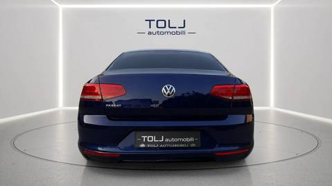 2019 Volkswagen Passat — sličica 7