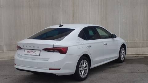 2022 Škoda Octavia — sličica 3