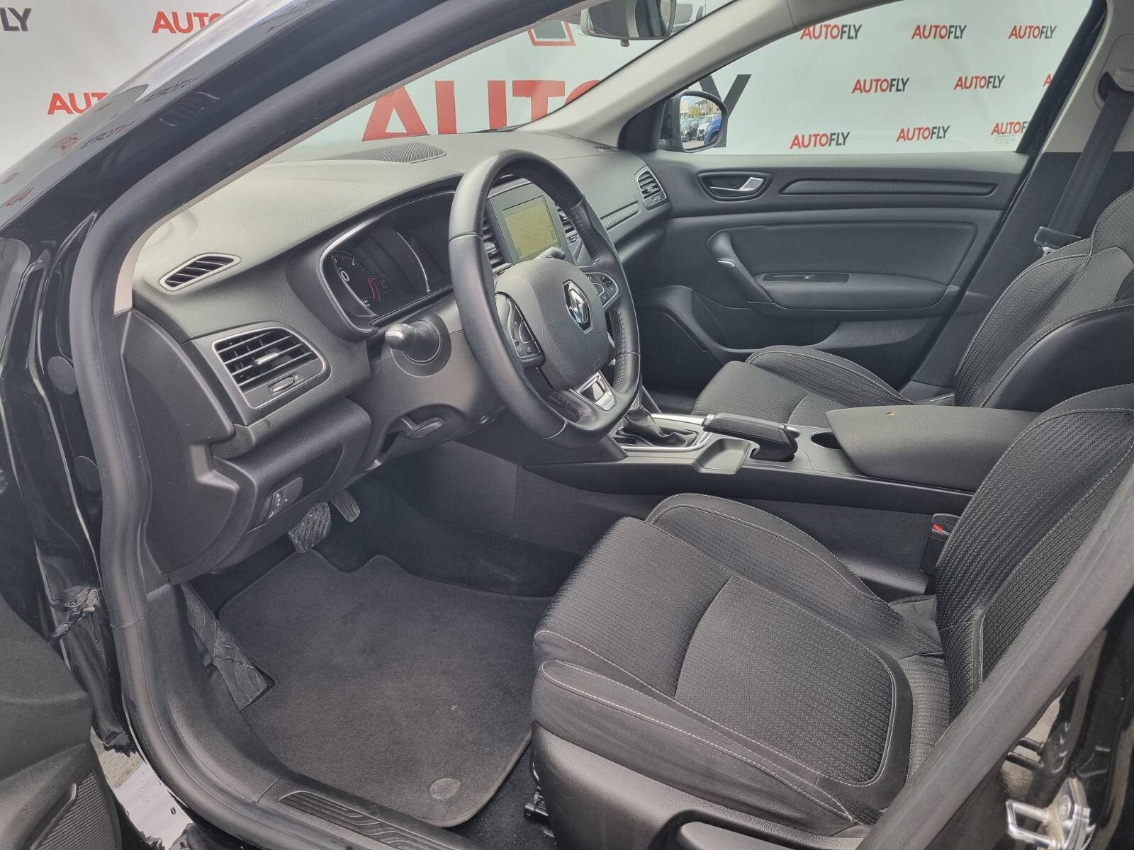 2019 Renault Megane — fotografija 16