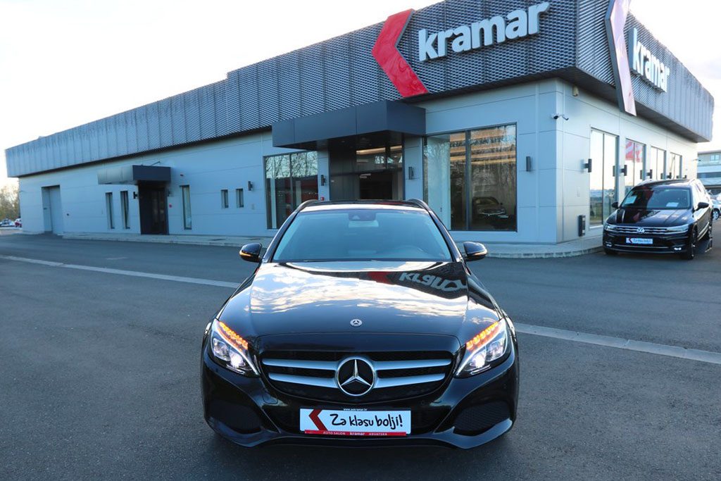 2018 Mercedes-Benz C-klasa Avantgarde — fotografija 4
