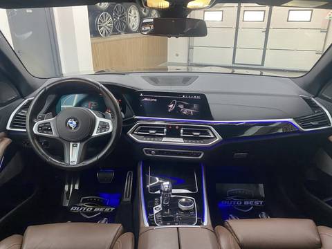 2020 BMW X5 — sličica 9