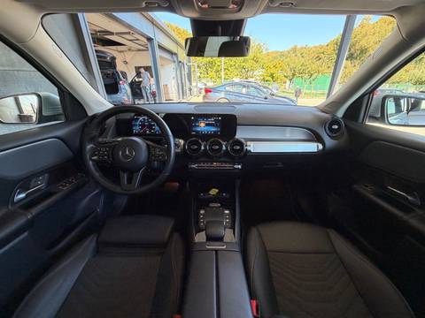 2023 Mercedes-Benz GLB — sličica 8