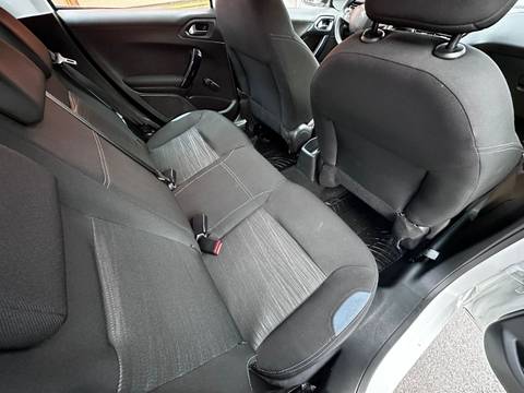 2019 Peugeot 208 — sličica 16