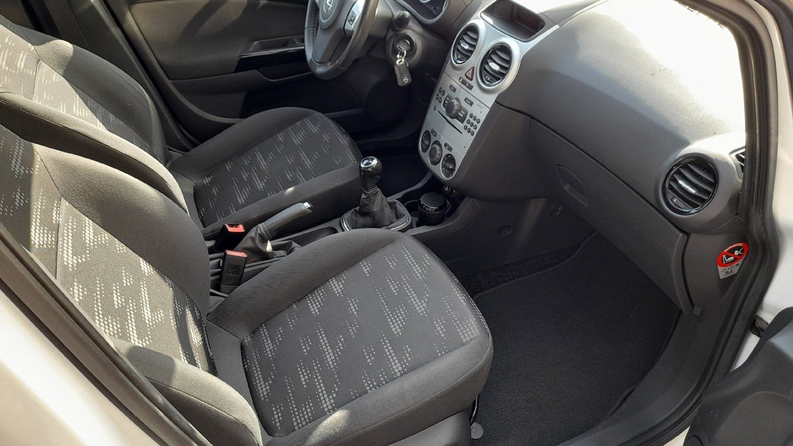 2013 Opel Corsa — fotografija 11