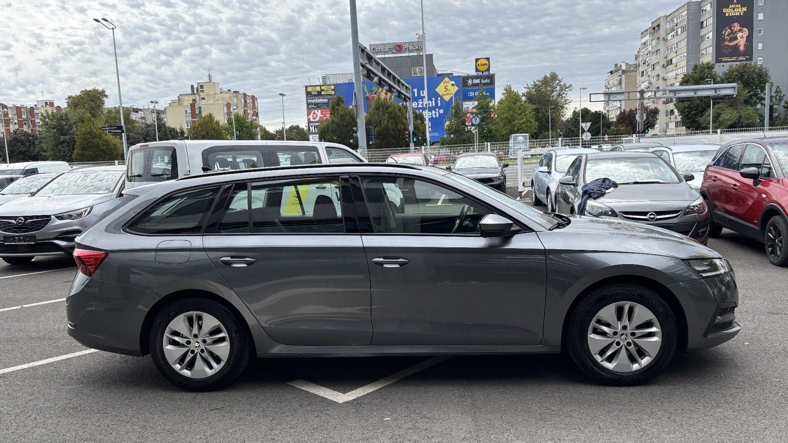 2023 Škoda Octavia — fotografija 6
