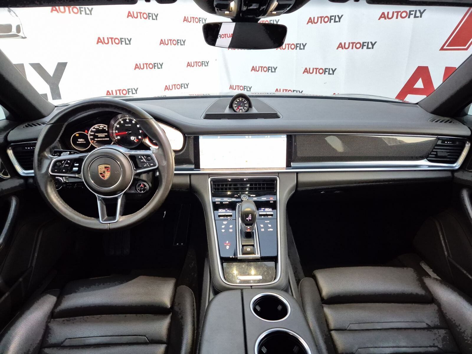 2017 Porsche Panamera — fotografija 12