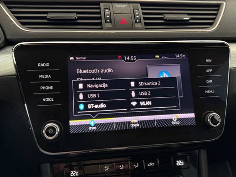 2020 Škoda Superb — sličica 17