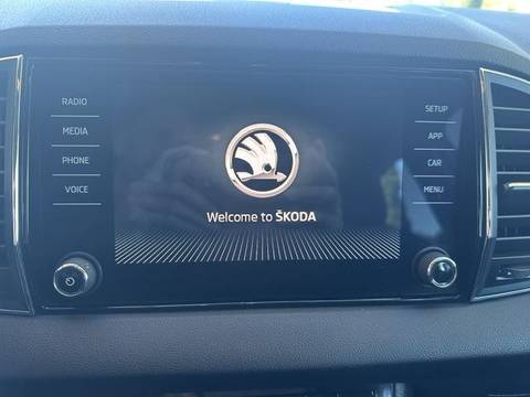2019 Škoda Karoq — sličica 26