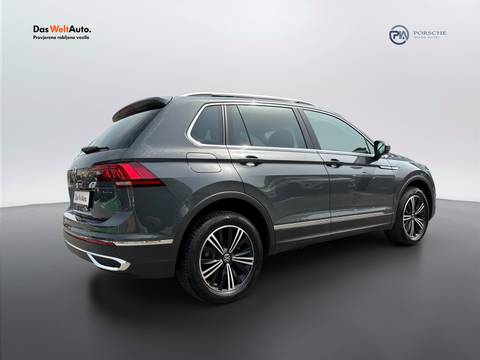2021 Volkswagen Tiguan — sličica 8