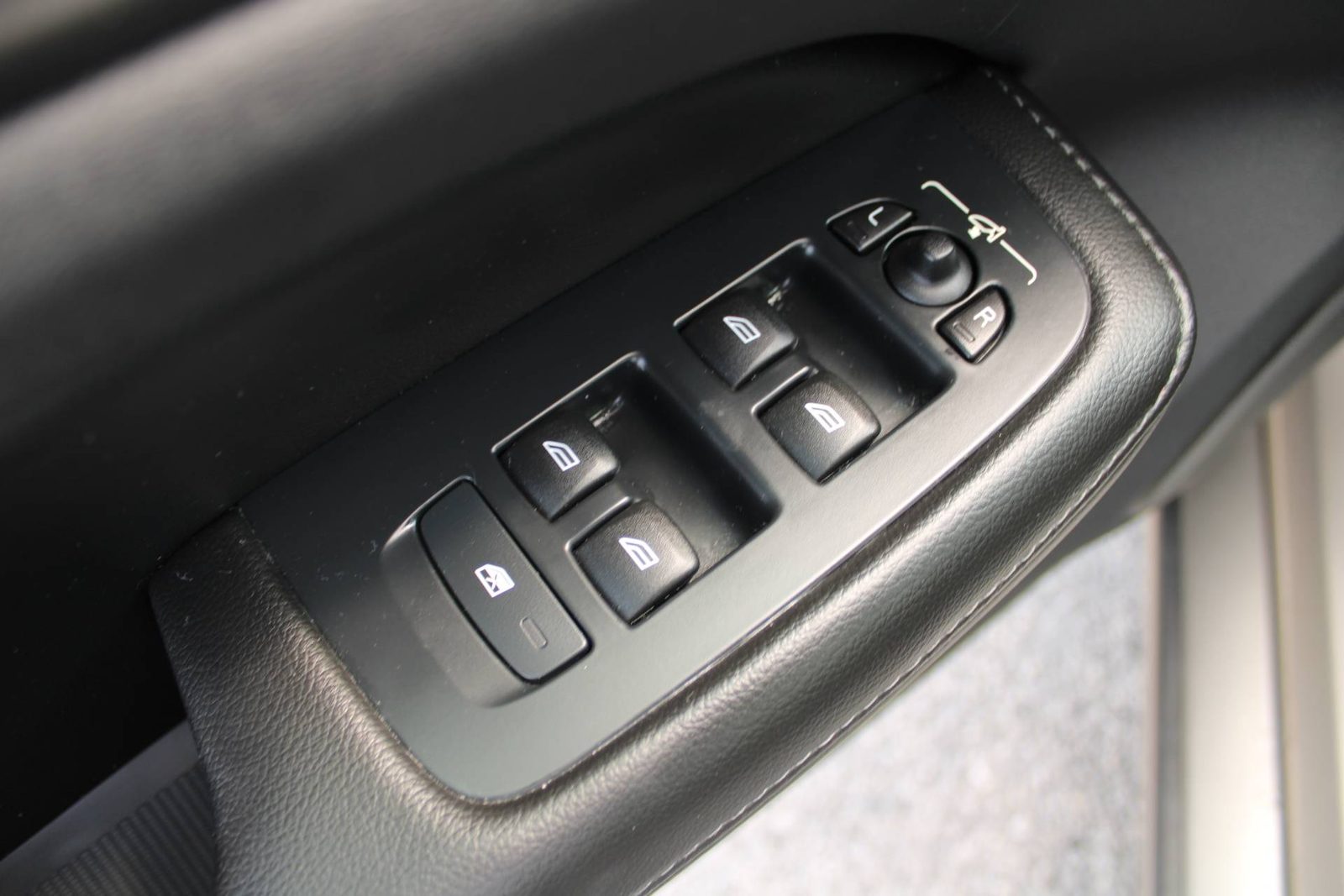 2021 Volvo V60 — fotografija 14