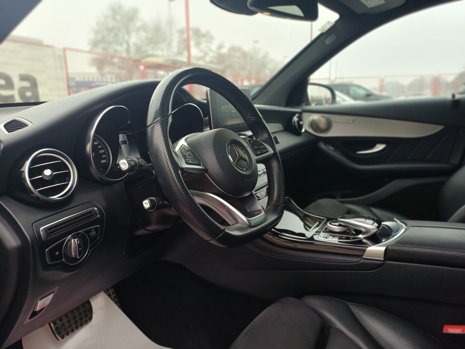 2019 Mercedes-Benz GLC — fotografija 6