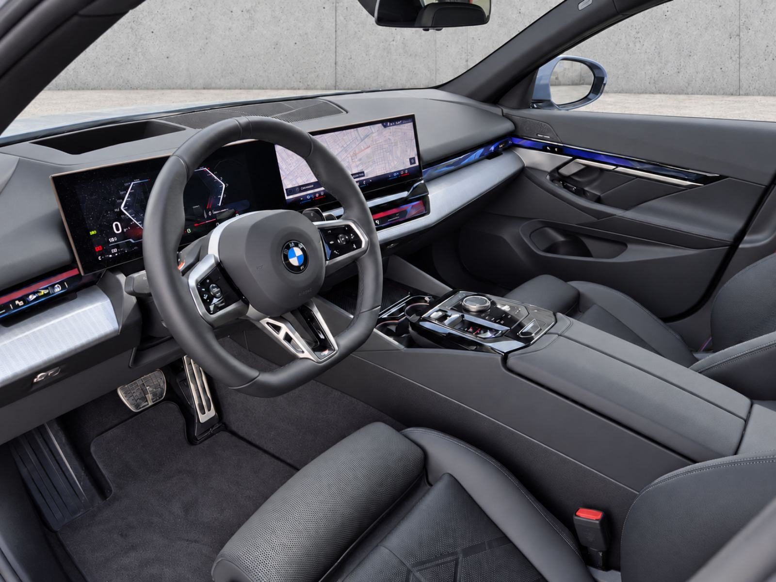 2025 BMW Serija 5 M Sport — fotografija 16
